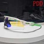 激安オークリーコピー