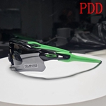 激安オークリーコピー