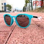 激安オークリーコピー