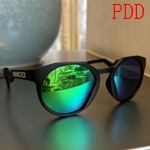 激安オークリーコピー