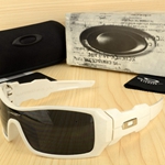 激安オークリーコピー