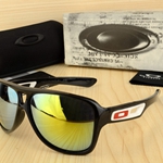 激安オークリーコピー